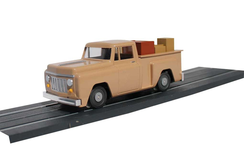 Bachmann BAC42732 Operating Pickup Truck - E-Z Streets(R) -- Beige, O Scale