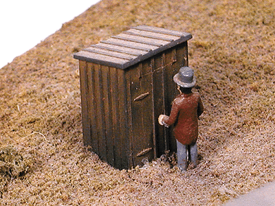 Micro Engineering 80172 Outhouse, HO Scale