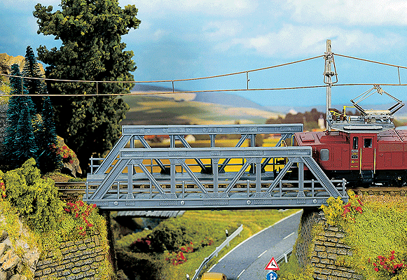 Noch Gmbh & Co 21330 Truss Bridge -- 7 x 2-1/4" 17.8 x 5.7cm, HO Scale